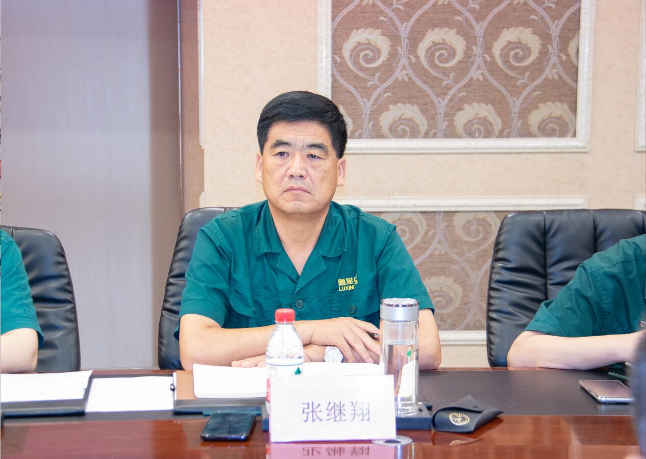 唯有奮鬥 方得始終 